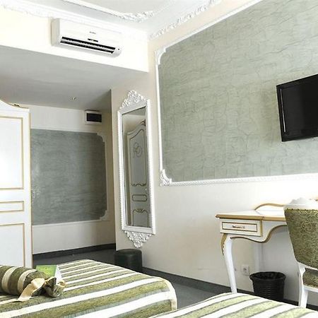 Queen'S Astoria Design Hotel Belgrade Luaran gambar