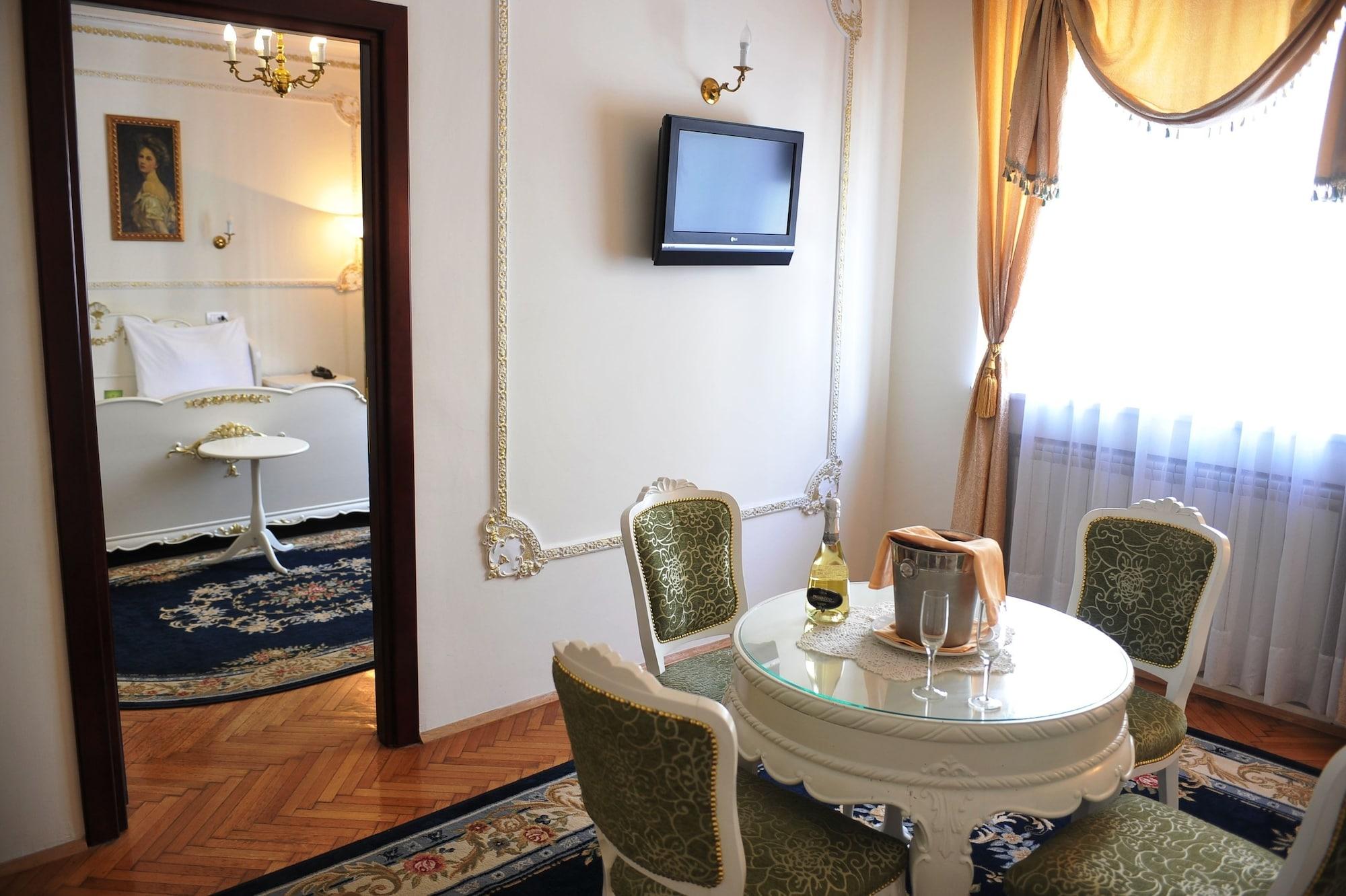Queen'S Astoria Design Hotel Belgrade Luaran gambar