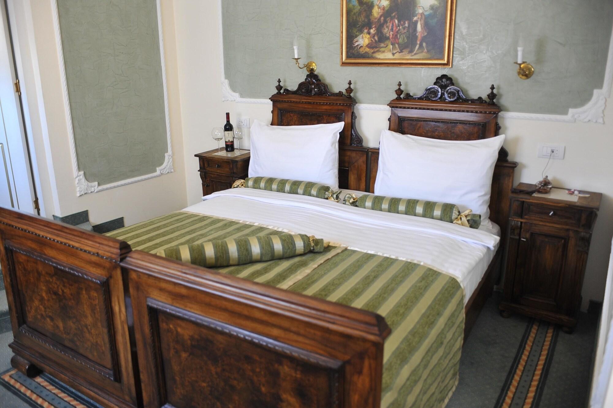 Queen'S Astoria Design Hotel Belgrade Luaran gambar