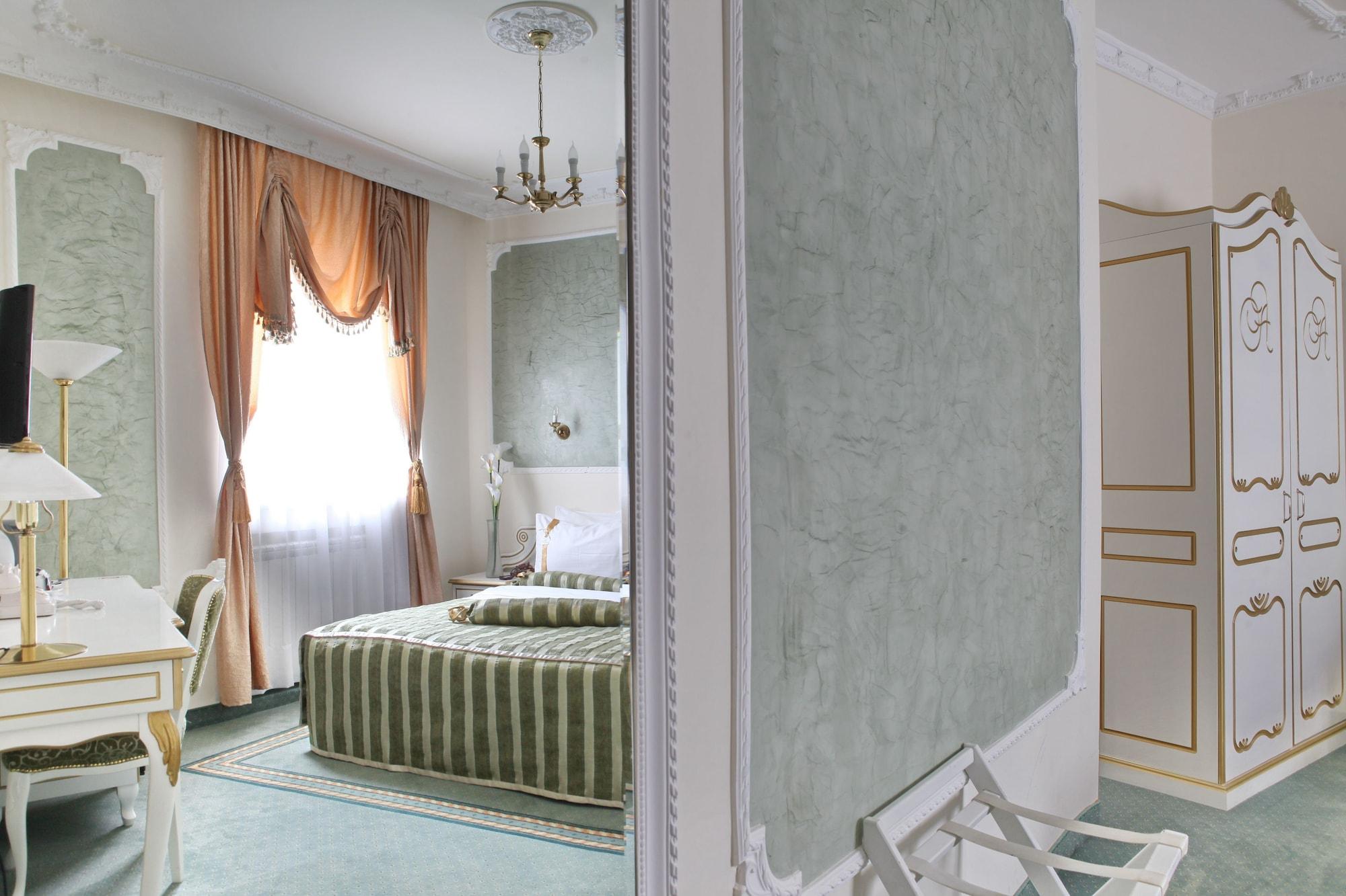 Queen'S Astoria Design Hotel Belgrade Luaran gambar