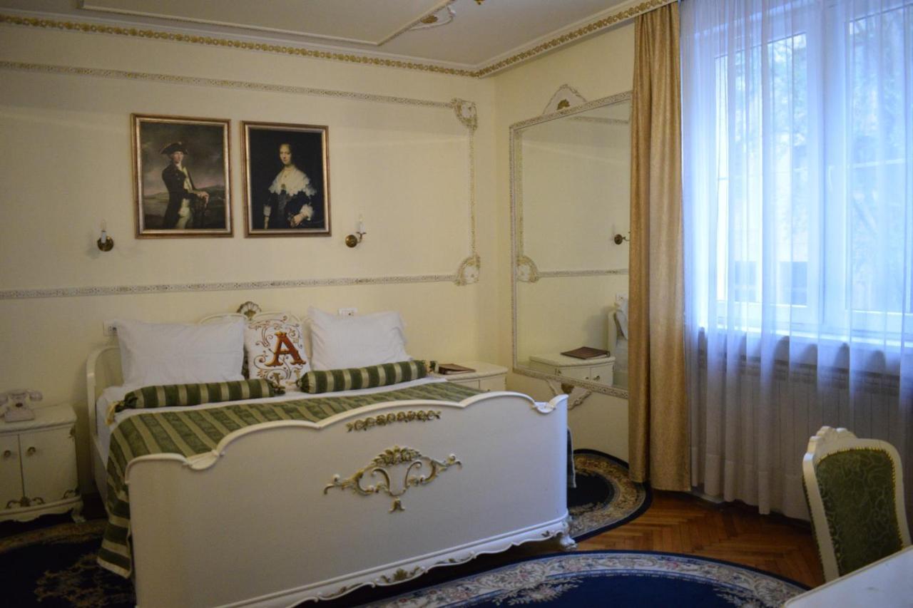 Queen'S Astoria Design Hotel Belgrade Luaran gambar
