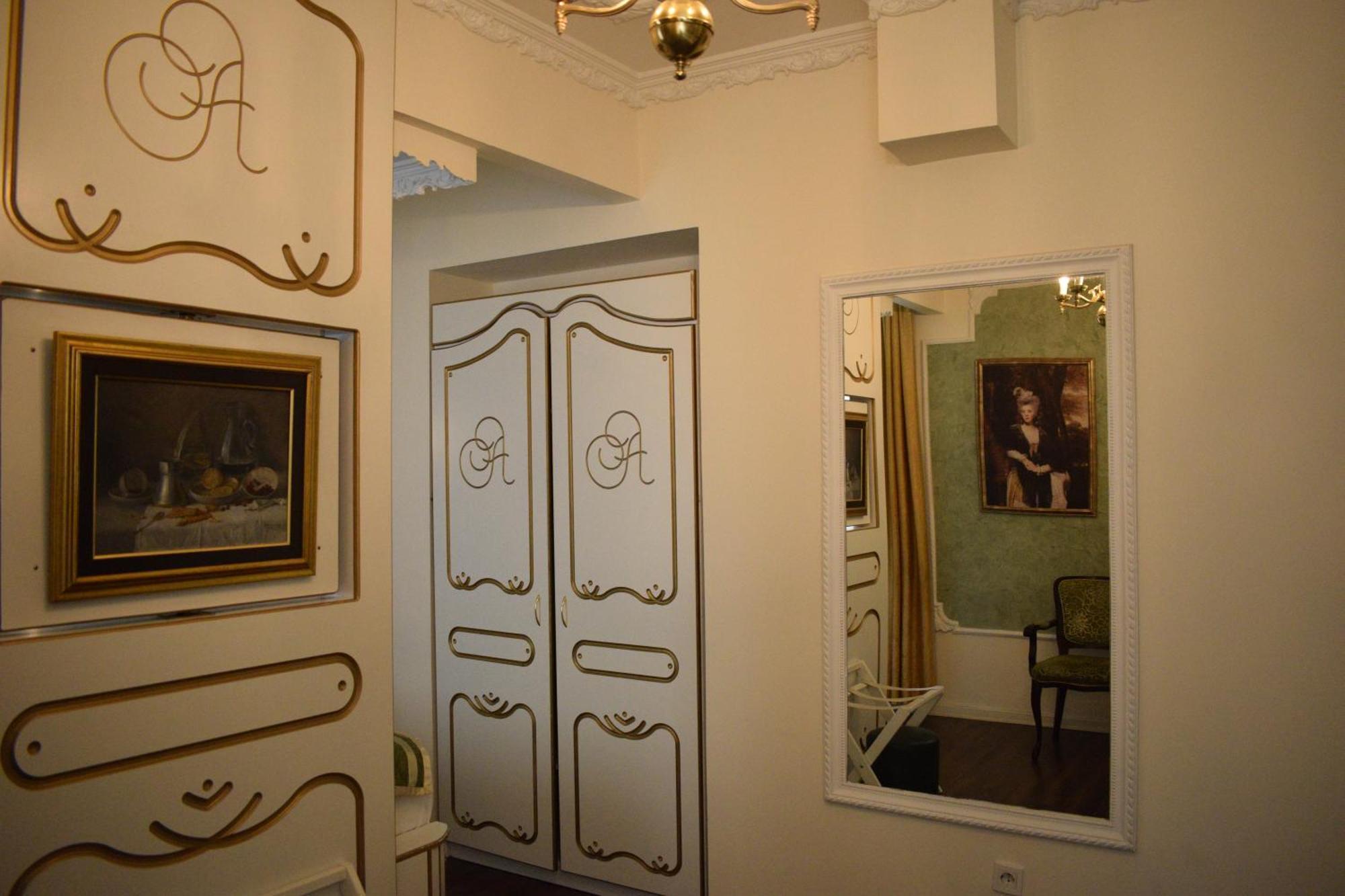 Queen'S Astoria Design Hotel Belgrade Bilik gambar