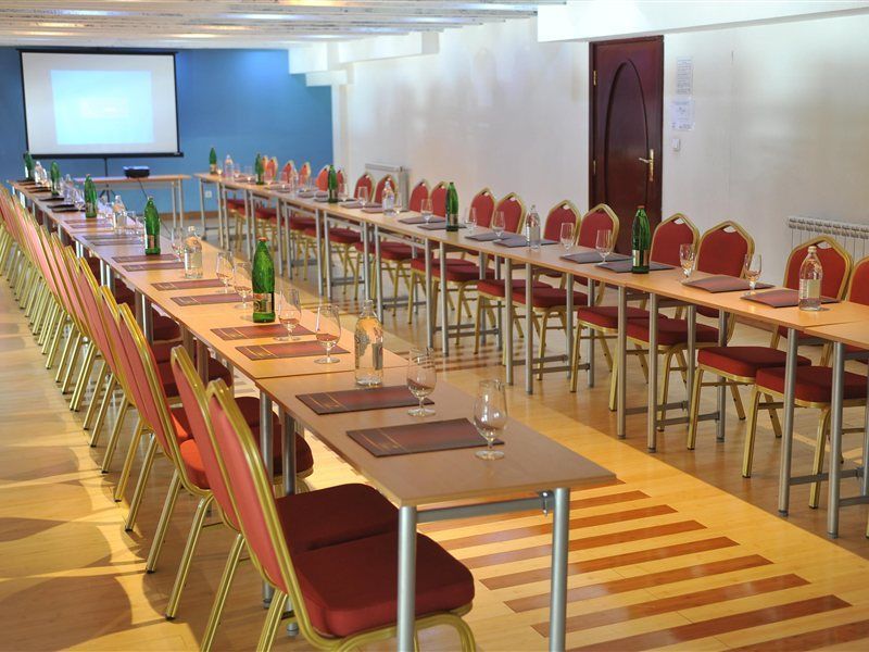 Queen'S Astoria Design Hotel Belgrade Luaran gambar