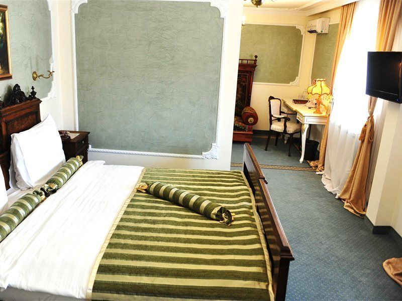 Queen'S Astoria Design Hotel Belgrade Luaran gambar