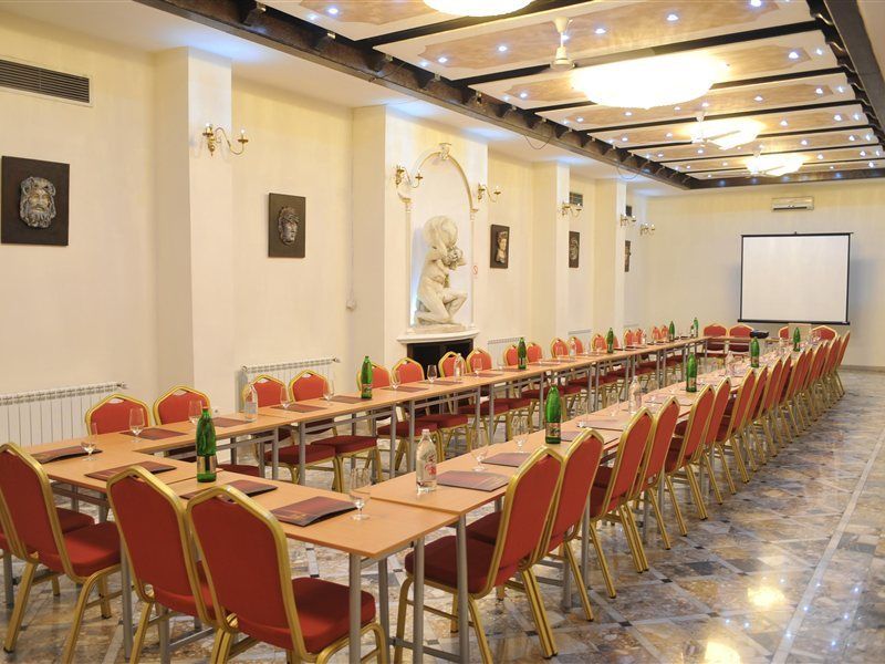 Queen'S Astoria Design Hotel Belgrade Luaran gambar
