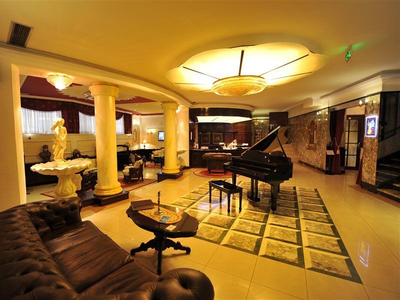 Queen'S Astoria Design Hotel Belgrade Luaran gambar